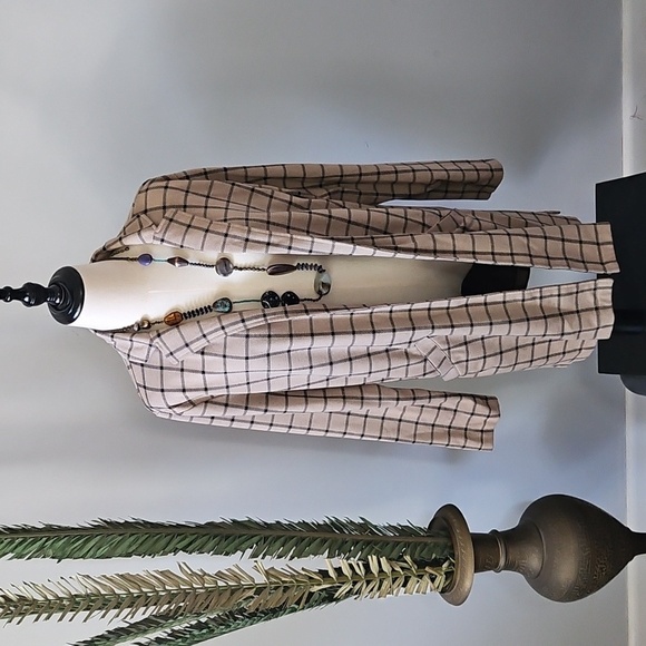 Maurices Tan and Black Check Duster Blazer - Picture 2 of 12